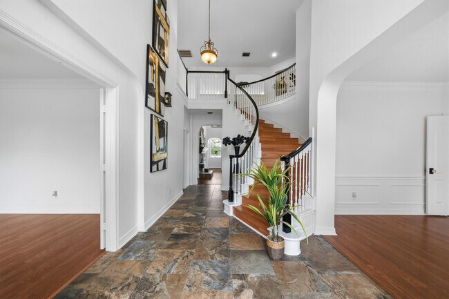 Foto del edificio - 7211 Savannah Glen Ln