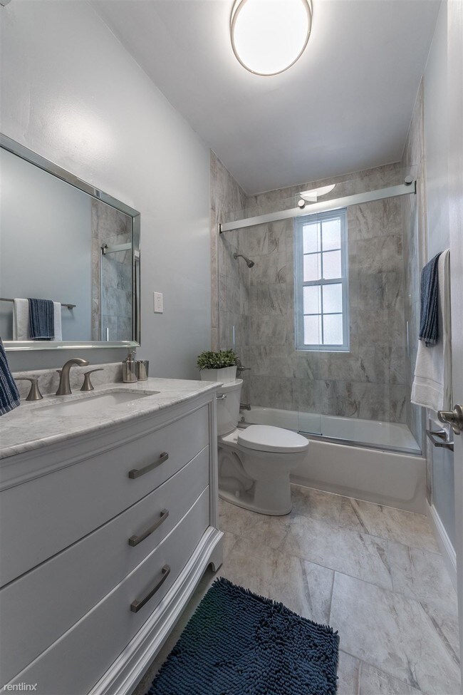 Foto del edificio - 4513 Gibson Ave