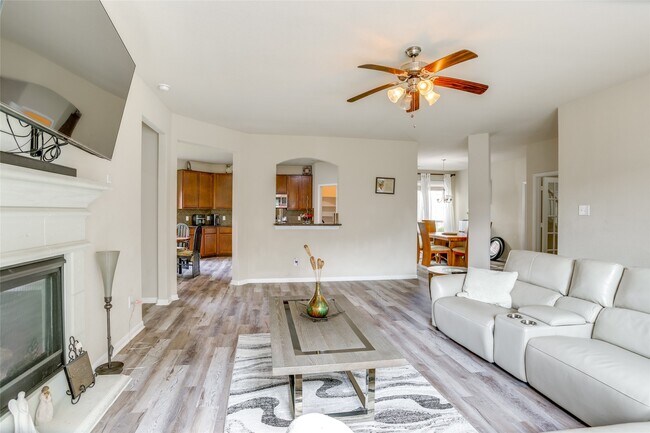 Foto del edificio - 20906 Fair Walnut Way