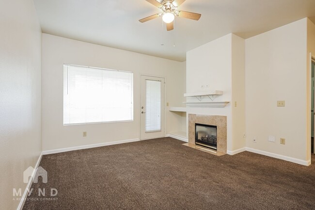 Foto del edificio - 900 S Meadows Pkwy