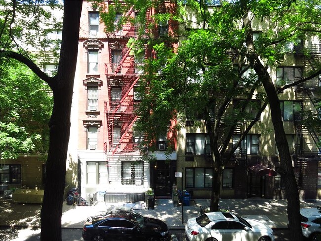 Foto del edificio - 232 E 80th St