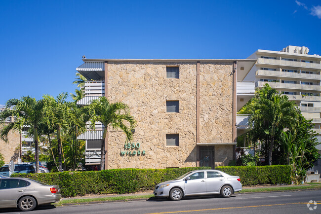 Foto del edificio - 1330 Wilder Ave