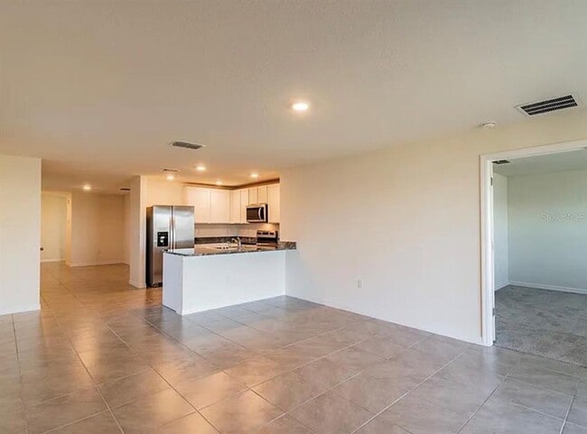 Building Photo - 649 Sunlit Coral St