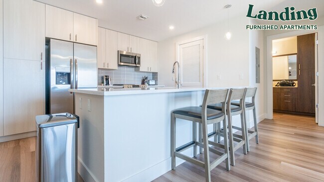 Building Photo - 290 N Olive Ave