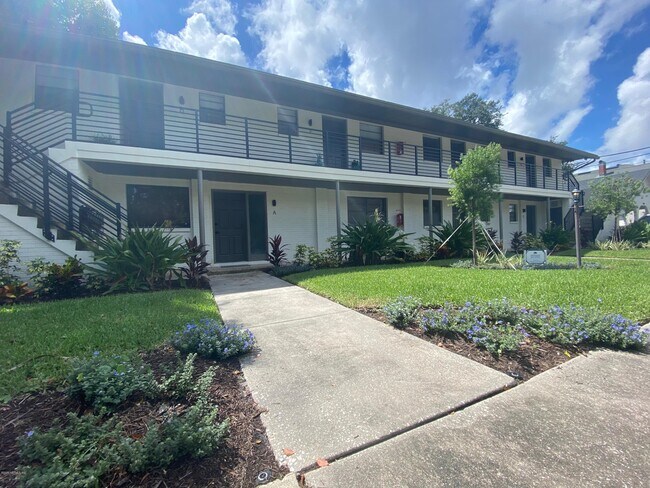 Foto del edificio - 1120 Cedar St