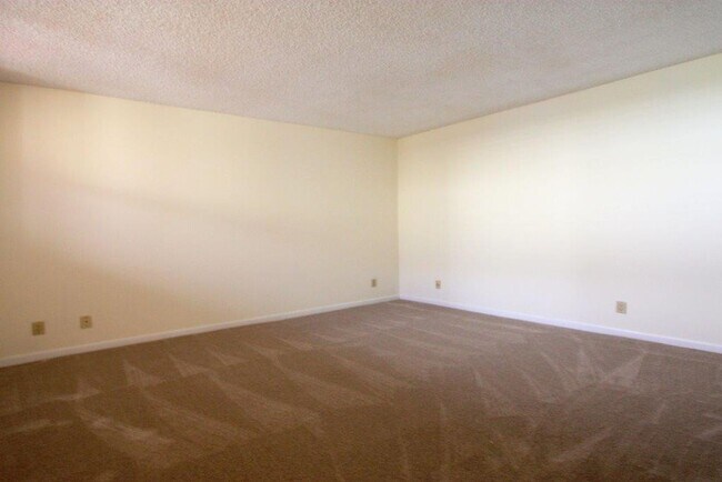Foto del edificio - 2BD/2BA 7th Floor Condo with Stunning Golf...