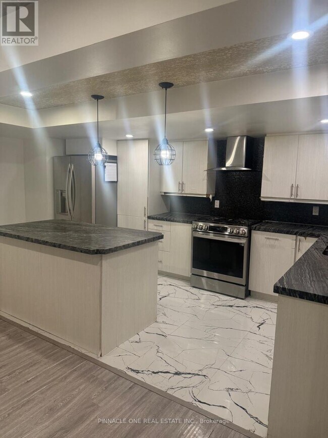 Building Photo - 1286 Kettering Dr