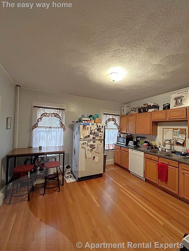 Foto del edificio - 578 Main St