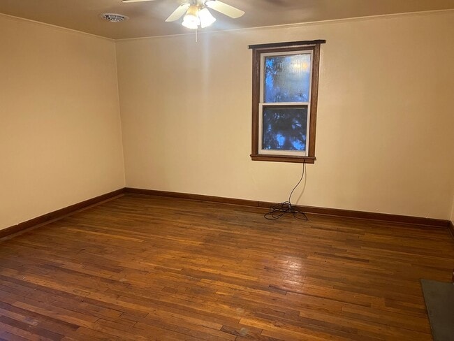 Foto del edificio - 9128 - 148/150 COTTAGE STREET