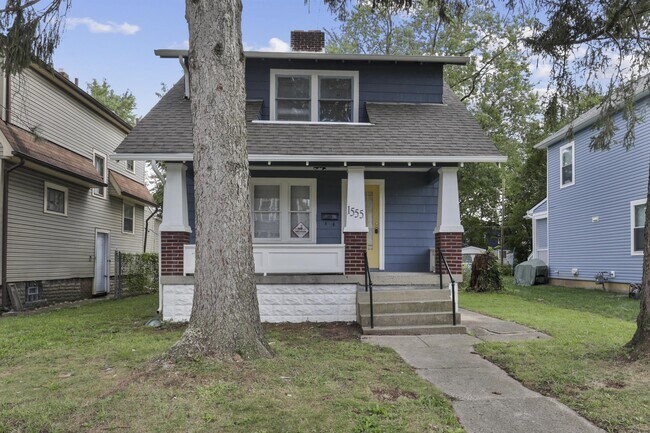 Foto del edificio - 1555 Briarwood Ave