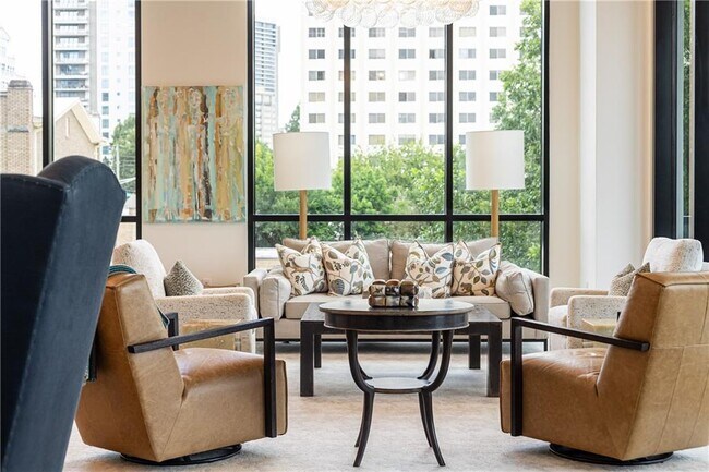 Foto del edificio - 2425 Peachtree Rd NE