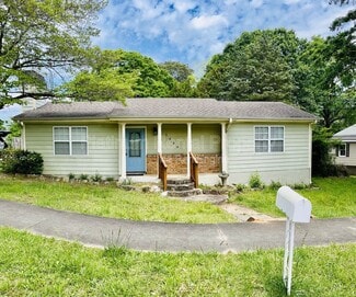 Building Photo - 1680 Hill St NE