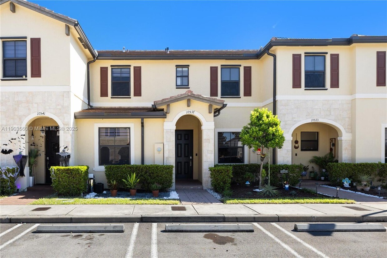 Foto principal - 10537 W 32nd Ln