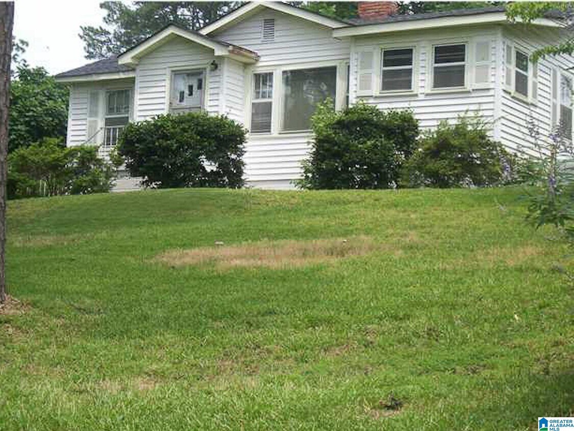 420 23rd Ave NE, Center Point, AL 35215 House Rental in Center Point