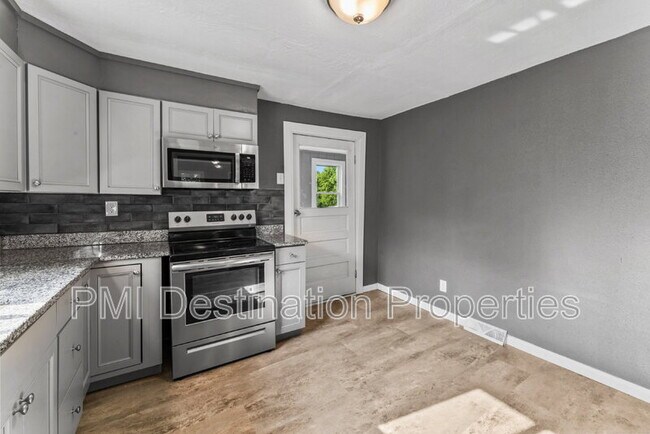 Foto del edificio - 4718 Craig Ln