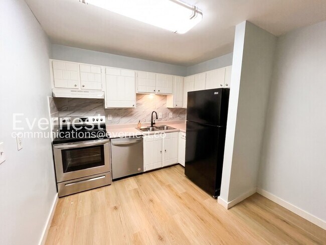 Foto del edificio - 154 Goodson Ave