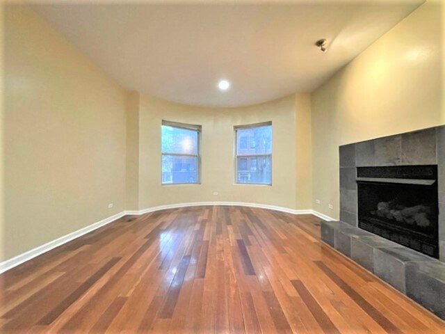 Foto del edificio - 1223 E 52nd St