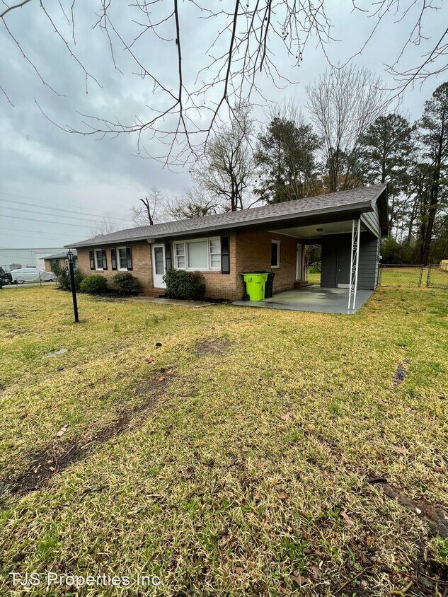 Primary Photo - 3 br, 1.5 bath House - 3110 Madison Avenue