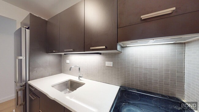 Foto del edificio - 222 E 39th St