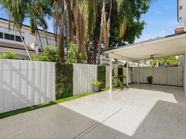 Building Photo - 11274 NW 43rd Terrace