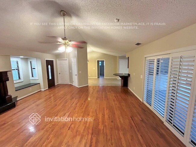 Building Photo - 940 Timbergreen Dr
