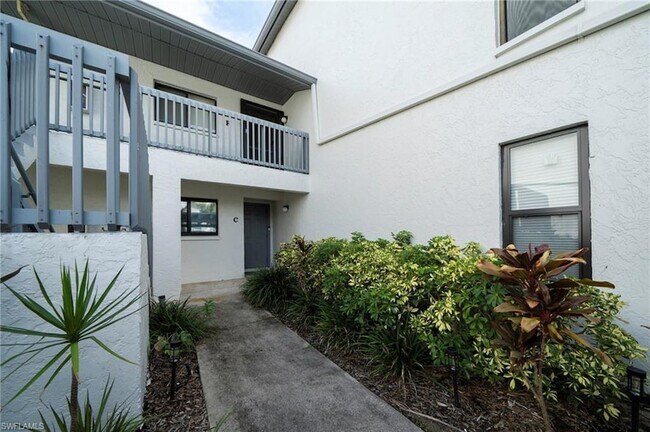 Foto del edificio - 17456 Silver Fox Dr