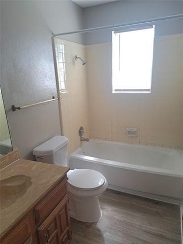 Building Photo - 1125 Highbush Dr