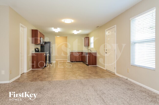 Foto del edificio - 5418 Fairway Forest Dr