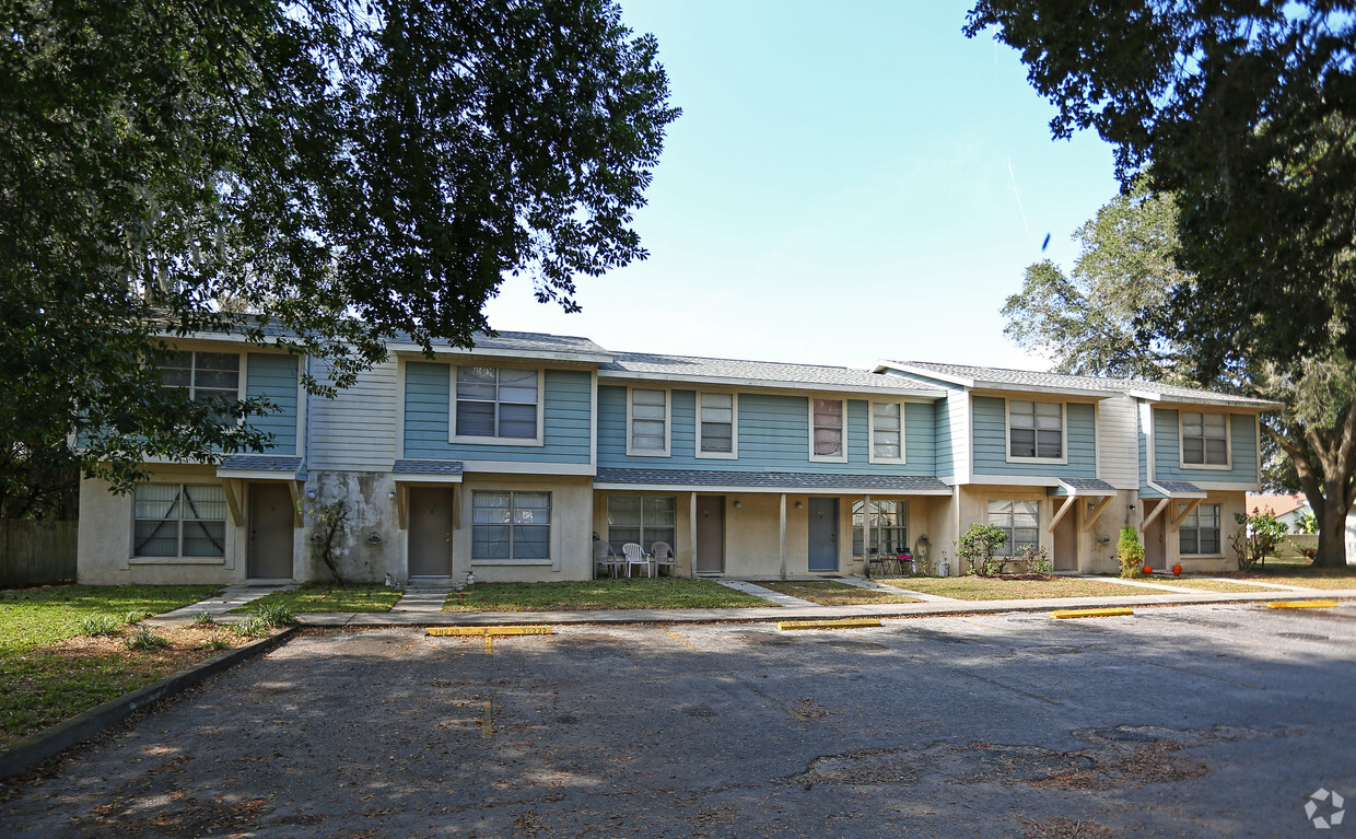 Primary Photo - Park Place Apartments