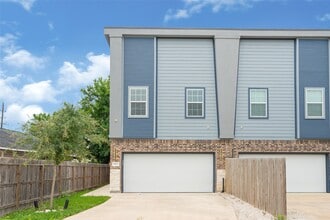 Building Photo - 10021 Alfred Ln
