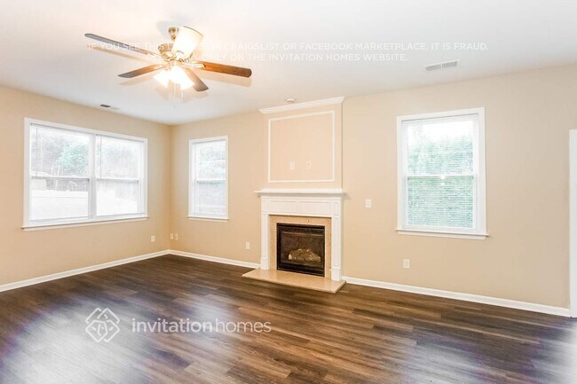 Foto del edificio - 3302 Streamside Dr