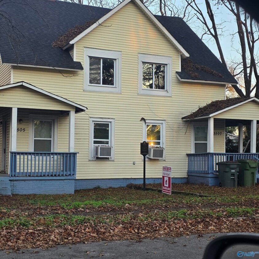 Foto principal - 3505 Alpine St SW