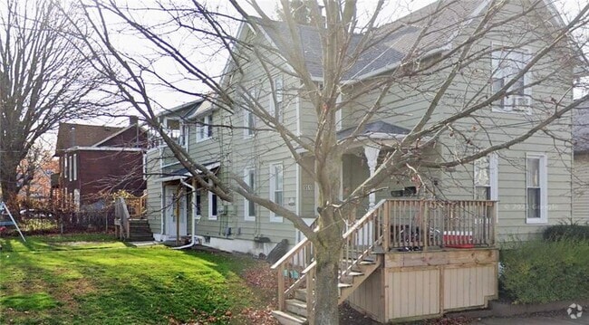 Building Photo - 951 W 21st St