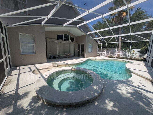 Building Photo - 10812 Deerberry Dr