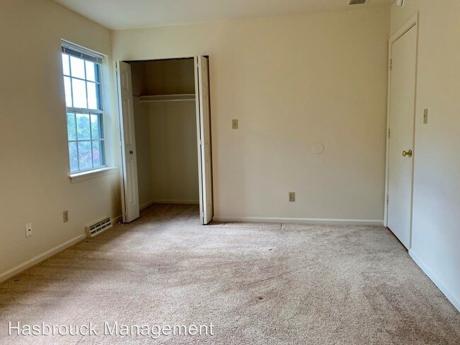 Foto del edificio - 2315 N Berkshire Rd