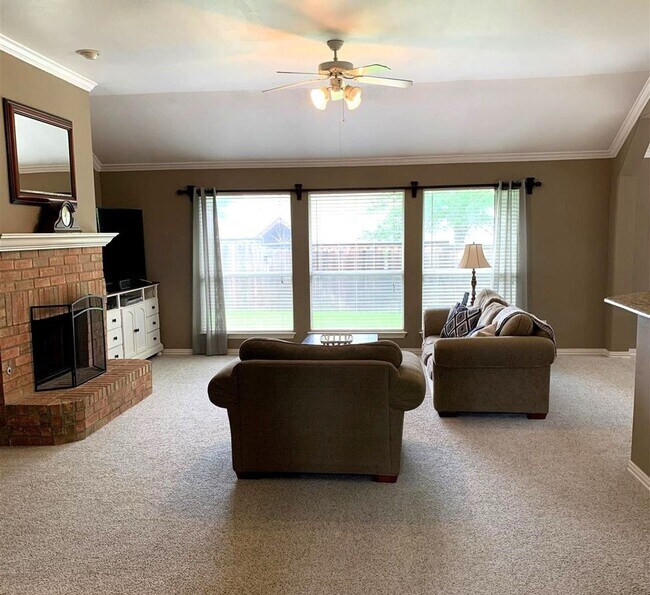 Building Photo - 3 Bedroom - 2 Bathroom House in Flower Mound