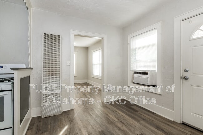 Building Photo - 2143 NW 29th St