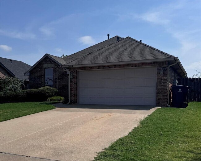 Foto del edificio - 7604 Meadow Lake Dr