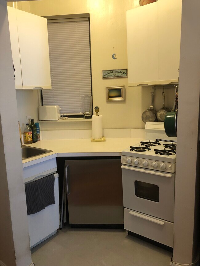 Foto del edificio - 424 E 77th St