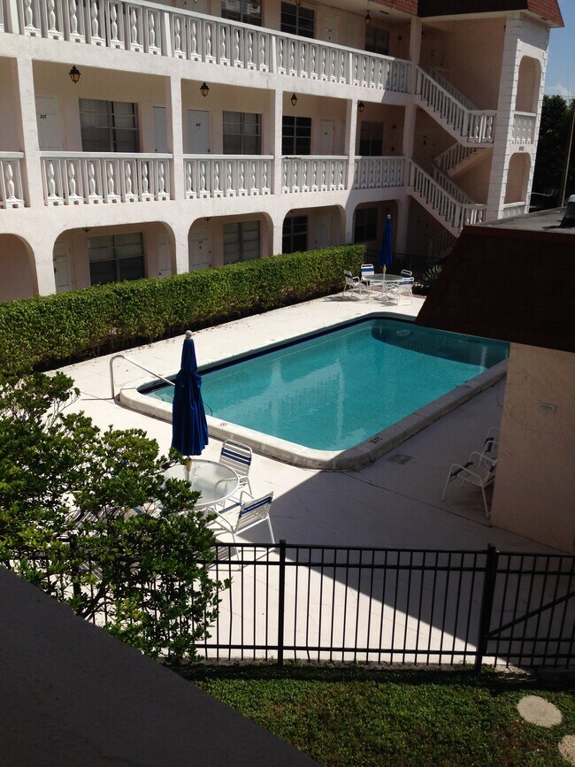 Foto del edificio - 601 SE 5th Ct