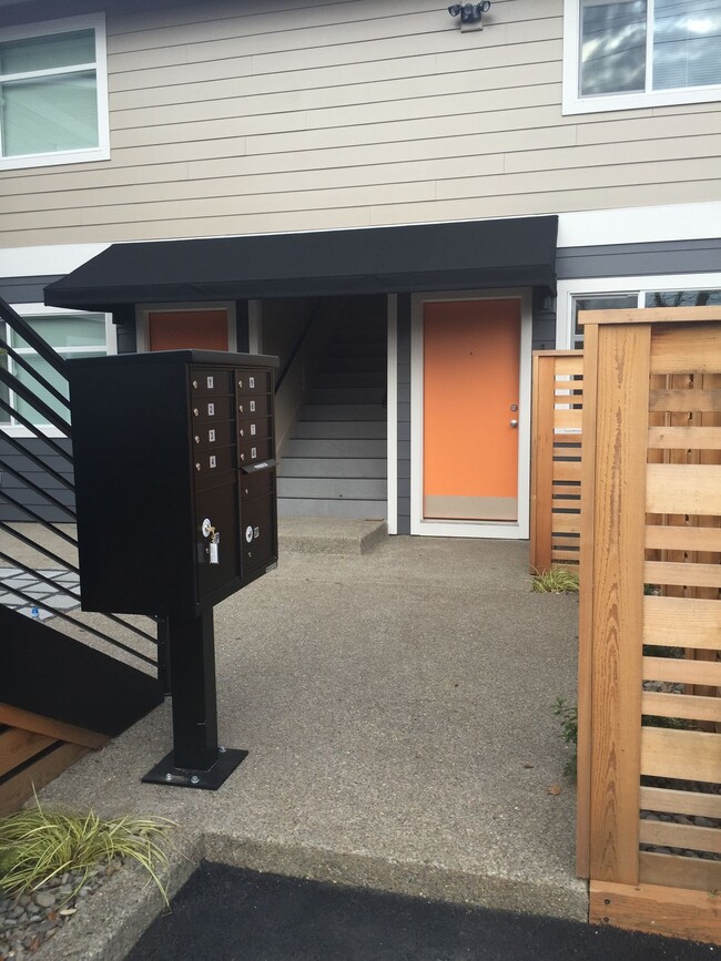 Foto del edificio - Spacious Like New Remodel 2BR-Portsmouth-N...