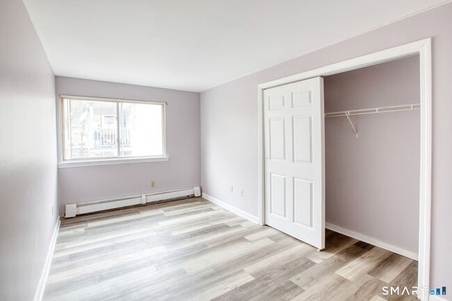 Foto del edificio - 279 Westland St