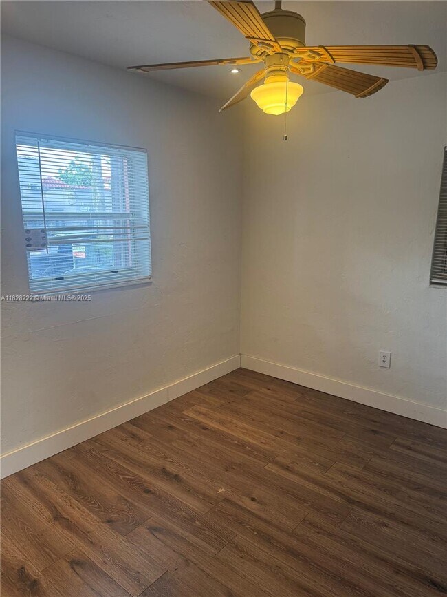 Foto del edificio - 1020 SW 5th St