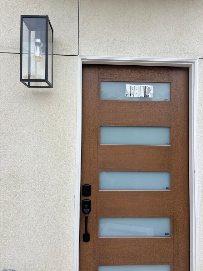 Foto del edificio - 371 Freeman Ave