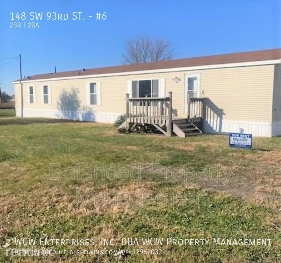 Primary Photo - Nice, large, mobile home on outskirts of T...