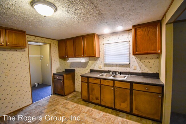 Foto del edificio - 3 br, 2 bath House - 98 Summerfield Lane