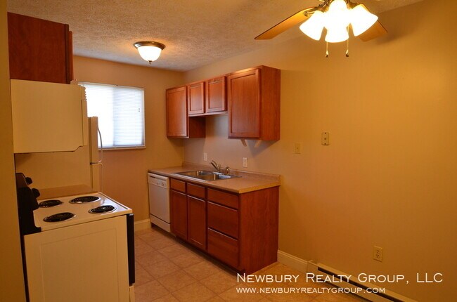 Building Photo - Clearview Meadows