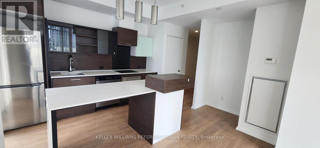 Photo principale - 75-2175 St Nicholas St