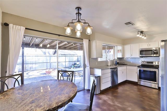 Building Photo - 3601 Auburn Dr