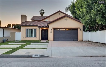 Building Photo - 2809 Weidermeyer Ave